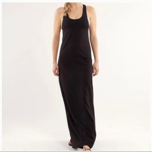 ISO Lululemon Heatwave Dress Black 10 or 12 with caring instructions tags